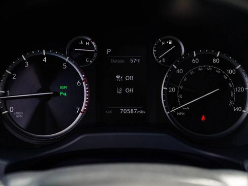 Used 2021 Lexus GX 460 Premium w/ Premium Package AWD/4WD image 15