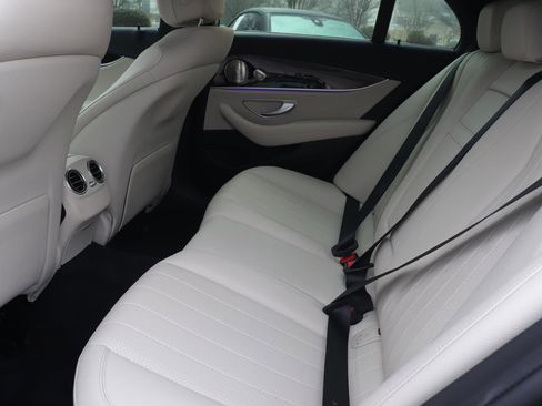 Used 2022 Mercedes-Benz E 350 E 350 image 12