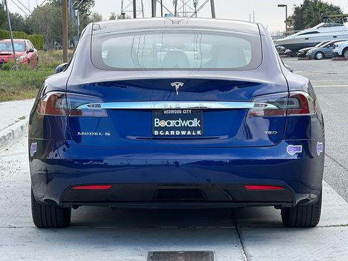 Used 2019 Tesla Model S 75D image 5
