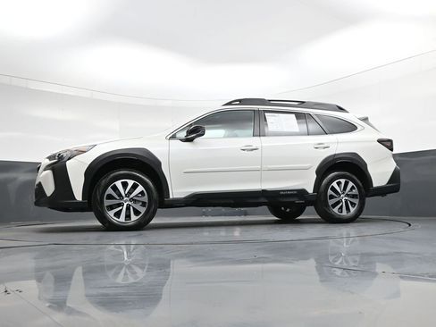 Used 2025 Subaru Outback Premium w/ Popular Package #1 image 40