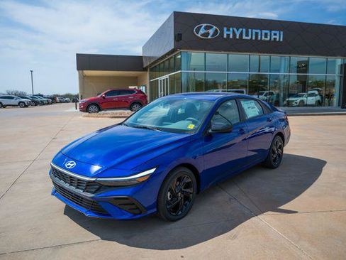 New 2026 Hyundai Elantra SEL FWD image 1