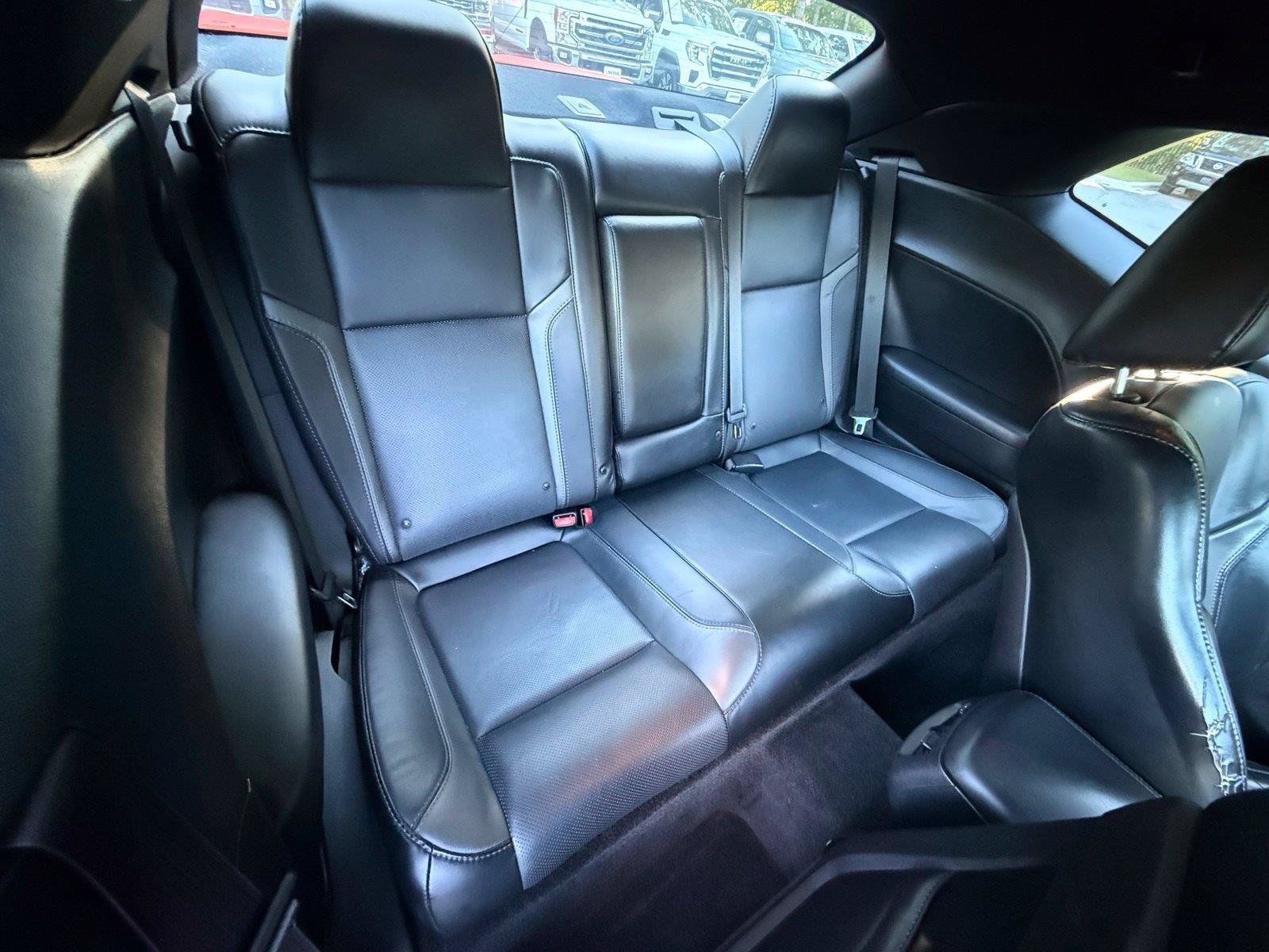 Used 2016 Dodge Challenger SXT Plus RWD image 22