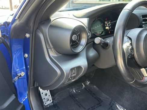 Used 2024 Subaru BRZ Limited RWD image 10
