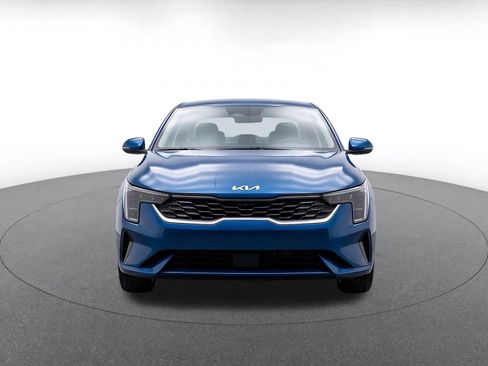 Used 2026 Kia K4 FWD image 2