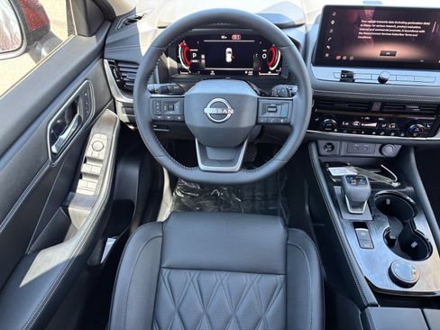 New 2026 Nissan Rogue Platinum w/ Platinum Premium Package AWD/4WD image 13
