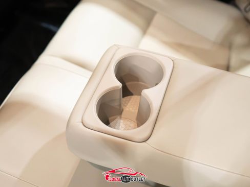 Used 2023 Nissan Ariya FWD image 22