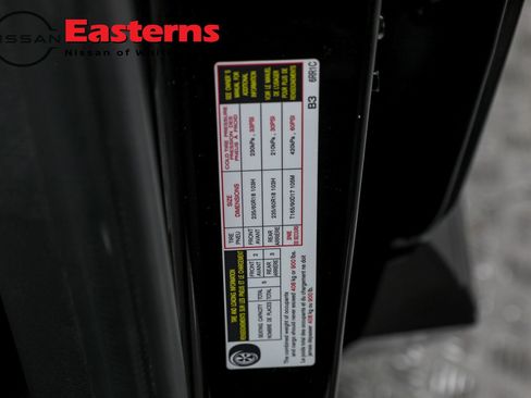 Used 2023 Nissan Rogue SV image 47