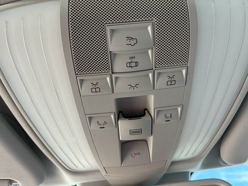 Used 2014 Mercedes-Benz E 350 Sport image 22