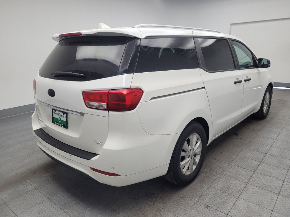 Used 2017 Kia Sedona LX w/ LX Essentials Premium Package FWD image 9