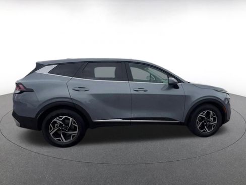 Used 2025 Kia Sportage LX FWD image 16