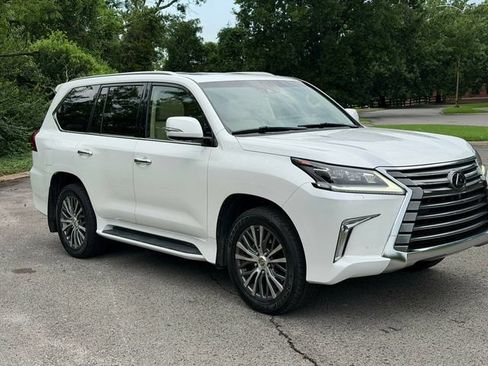 Used 2018 Lexus LX 570 4WD image 8