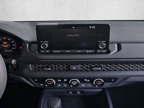 Used 2023 Honda Accord EX image 24