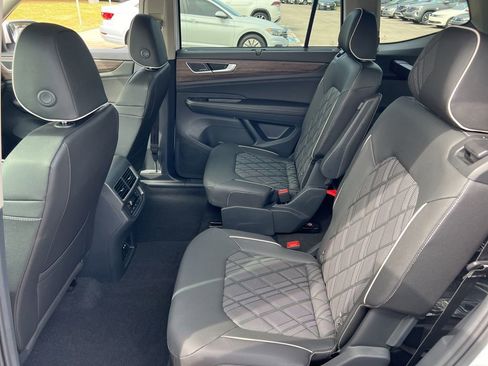 New 2026 Volkswagen Atlas SEL Premium R-Line AWD/4WD image 24