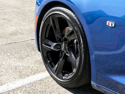 Used 2022 Chevrolet Camaro LT w/ RS Package image 58