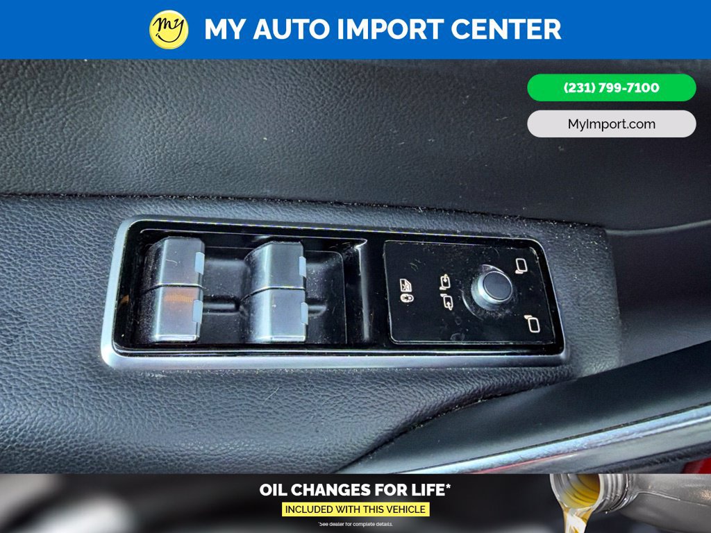 Used 2021 Jaguar F-PACE R-Dynamic S AWD/4WD image 9