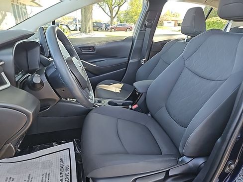 Used 2022 Toyota Corolla LE image 20