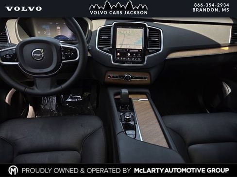 Used 2024 Volvo XC90 B5 Plus w/ Protection Package Premier AWD/4WD image 8