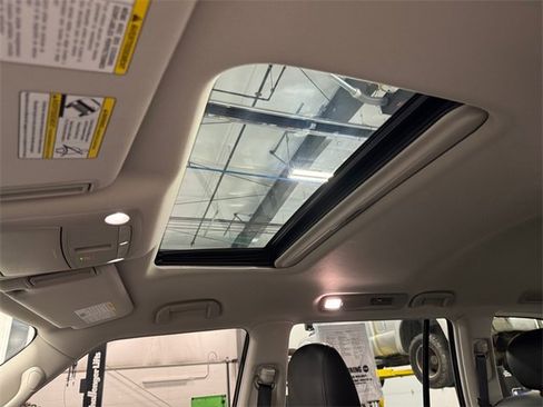 Used 2024 Nissan Armada Platinum w/ Cargo Package image 24