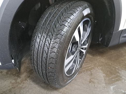 New 2026 Mercedes-Benz GLB 250 4MATIC image 33