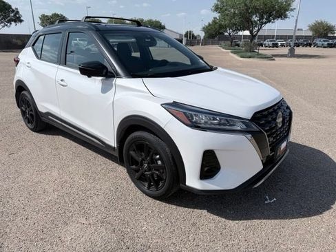 Certified 2024 Nissan Kicks SR w/ Interior Electronics Package FWD image 4