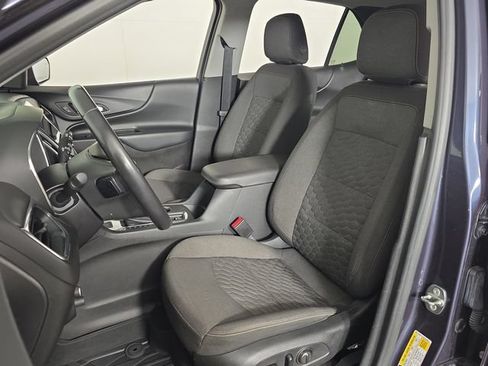 Used 2018 Chevrolet Equinox LT w/ Sun & Infotainment Package AWD/4WD image 11