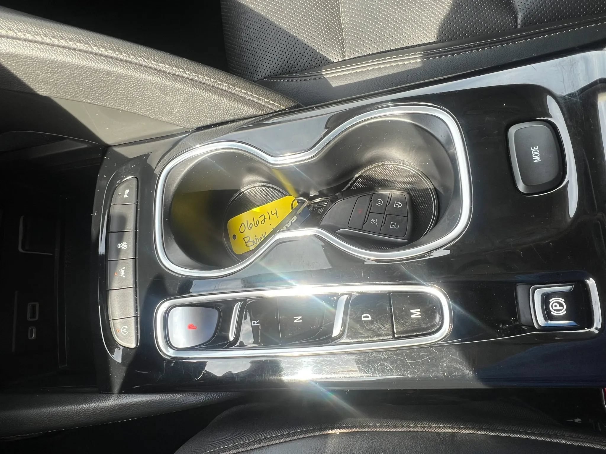 Used 2023 Buick Envision Essence FWD image 26