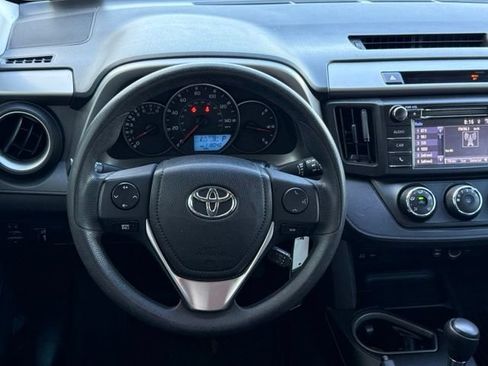 Used 2016 Toyota RAV4 LE FWD image 18