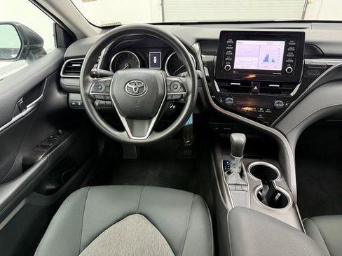 Used 2024 Toyota Camry LE image 31