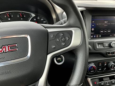 Used 2023 GMC Terrain SLE w/ Driver Convenience Package FWD image 12