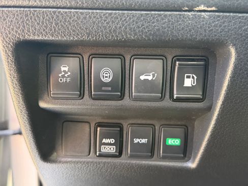 Certified 2019 Nissan Rogue SV AWD/4WD image 10