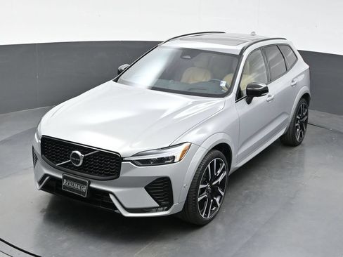 Used 2024 Volvo XC60 B5 Ultimate w/ Protection Package Premier AWD/4WD image 34