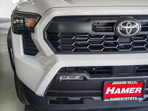 New 2026 Toyota Tacoma TRD Off-Road AWD/4WD image 12