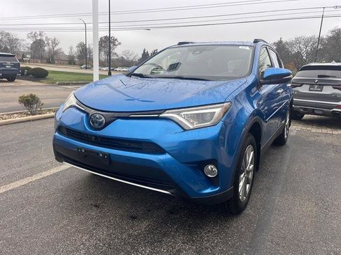 Used 2016 Toyota RAV4 Limited image 8