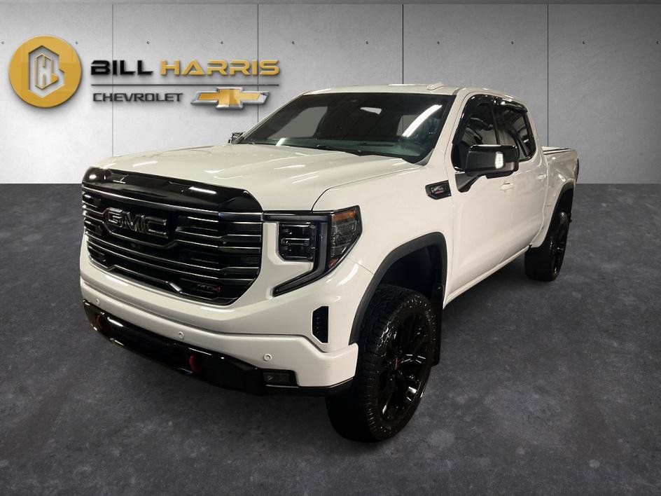 Used 2025 GMC Sierra 1500 AT4 w/ Technology Package AWD/4WD image 1