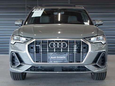 Certified 2025 Audi Q3 2.0T Premium w/ Convenience Package AWD/4WD image 15
