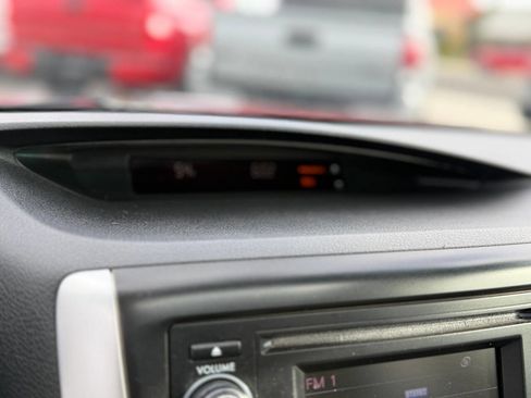 Used 2012 Subaru Forester 2.5X Limited image 13