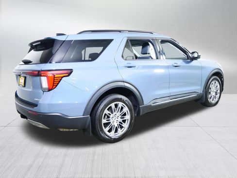 Used 2025 Ford Explorer Active w/ Active Comfort Package AWD/4WD image 7