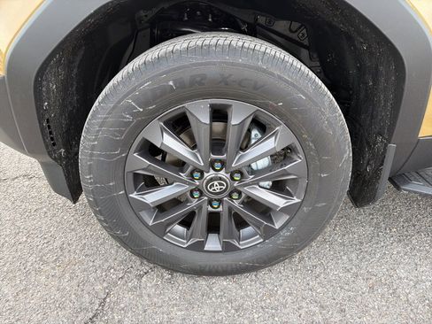 New 2026 Toyota Land Cruiser Premium image 5