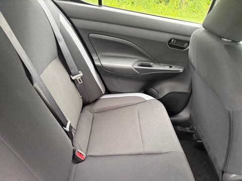 Used 2025 Nissan Versa S w/ Trunk Package FWD image 33