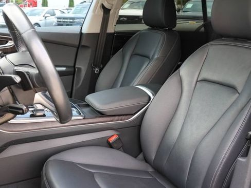 Used 2021 Audi Q8 Premium w/ Convenience Package AWD/4WD image 6