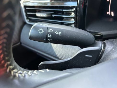 Certified 2025 Toyota Camry SE FWD image 22
