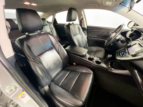 Used 2018 Toyota Avalon XLE image 31