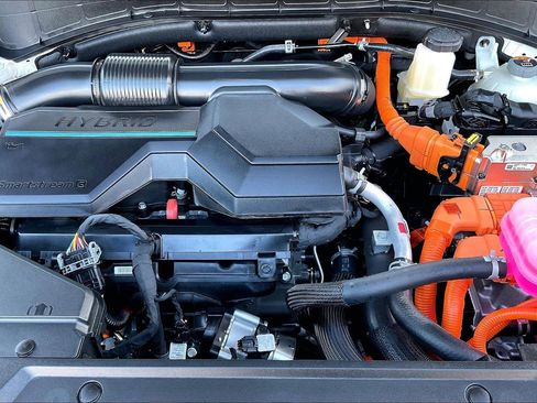 Used 2025 Hyundai Santa Fe Limited image 10