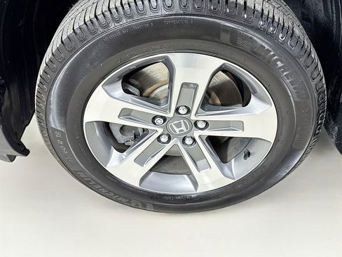 Used 2023 Honda Pilot EX-L image 40