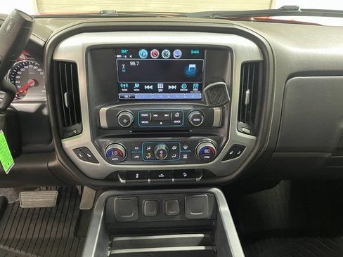 Used 2018 GMC Sierra 1500 SLE w/ Suspension Package, Off-Road AWD/4WD image 16