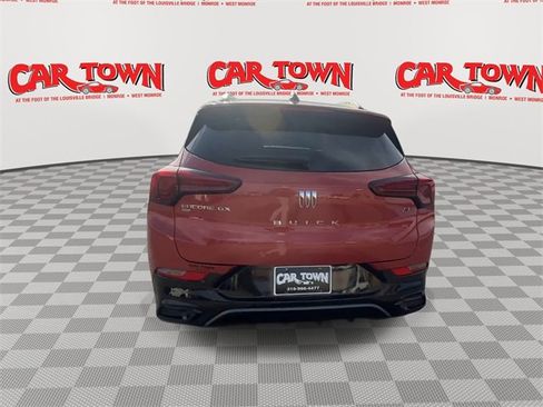 Used 2024 Buick Encore GX Sport Touring image 7