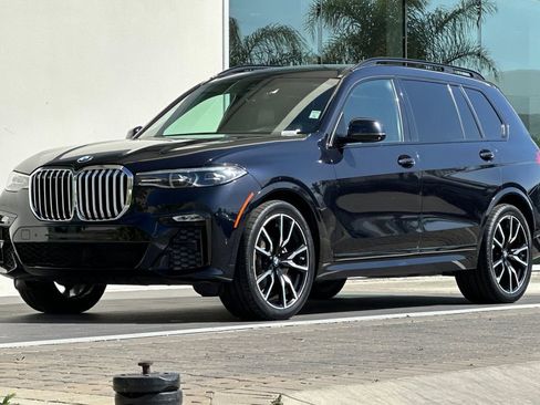 Used 2020 BMW X7 xDrive40i w/ M Sport Package AWD/4WD image 7