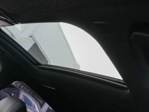 Used 2019 BMW 740i 740i w/ M Sport Package image 15