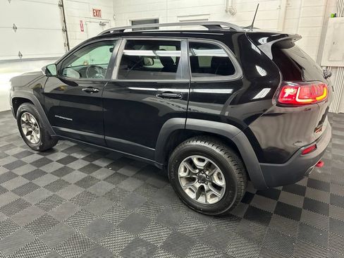 Used 2019 Jeep Cherokee Trailhawk AWD/4WD image 7