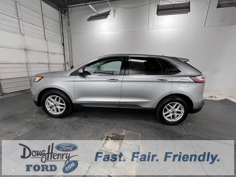 Used 2023 Ford Edge SEL image 4